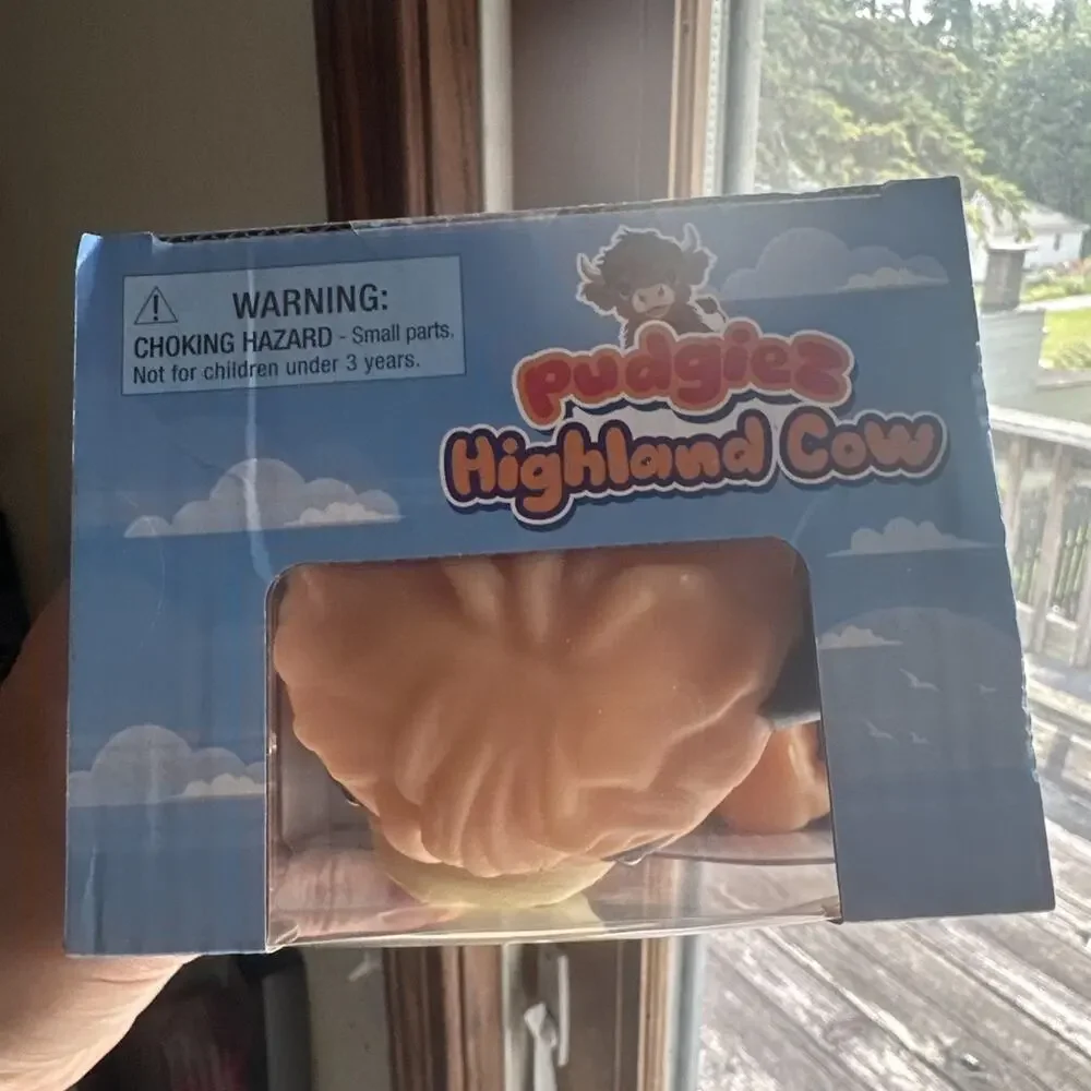 NIB Highland Cow Squishy Viral Toy Pudgiez Farm Animal Squeeze